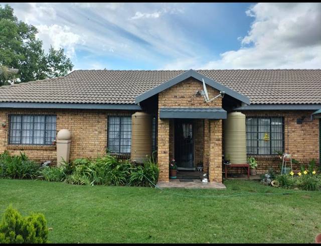 3 BEDROOM HOUSE FOR SALE IN MODIMOLLE